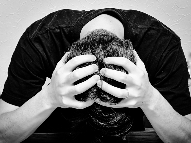 うつ病でお金に執着？お金の管理ができない、病院に行くお金がない